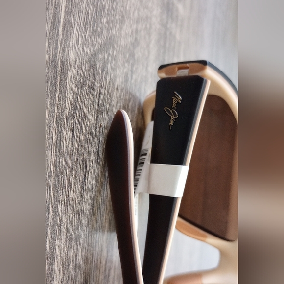 Maui Jim sunglasses - Picture 2 of 5
